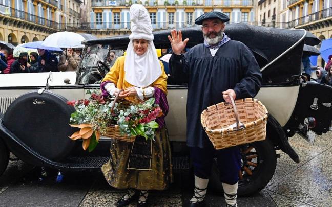 Olentzero y Mari Domingi ya están en Donostia / Arnaitz Rubio