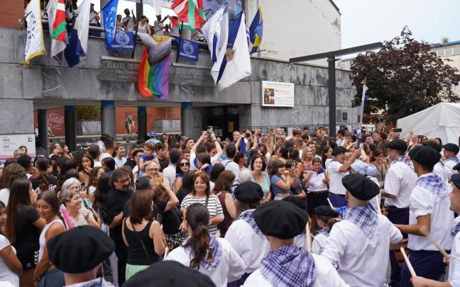 Txupinazo de los cármenes.