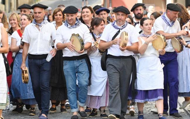 Kalejira durante la Euskal Jira de Irun.