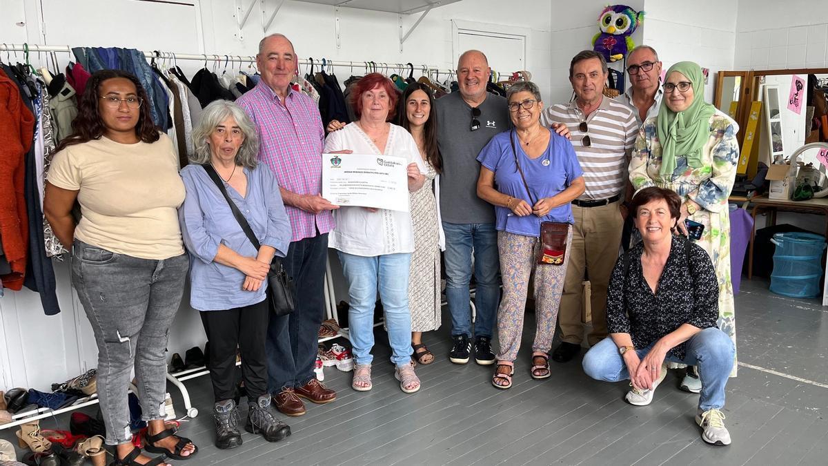 La Peña Santa Cruz de Galdakao ha donado la recaudación del pintxo solidario al proyecto Tejiendo Redes de Ayuda