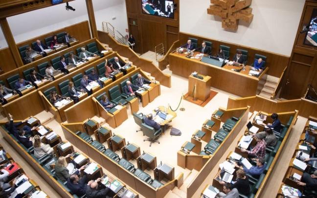 Una sesión en el Parlamento Vasco.