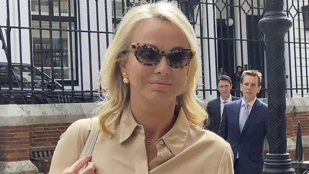 Corinna Larsen a su llegada al Tribunal Superior de Londres.