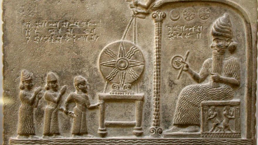 El rey sustituto era una antigua práctica mesopotámica mediante la cual un monarca abdicaba temporalmente para evitar una muerte anunciada por un eclipse