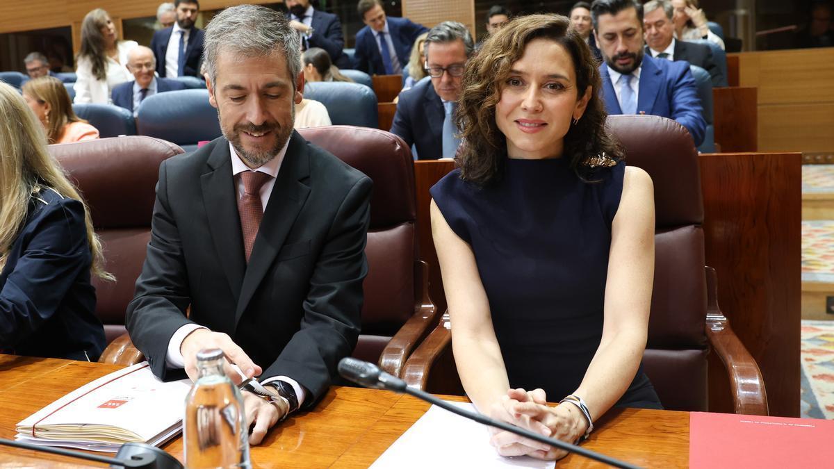 El consejero de Presidencia, Justicia y Administración Local de la Comunidad de Madrid, Miguel Ángel García Martín y la presidenta de la Comunidad de Madrid, Isabel Díaz Ayuso.