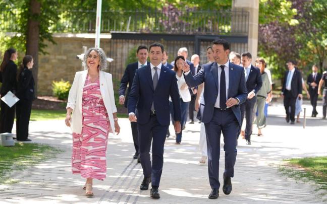Pradales ha presidido este martes, en Gasteiz, un acto por el ecuador de la legislatura vasca