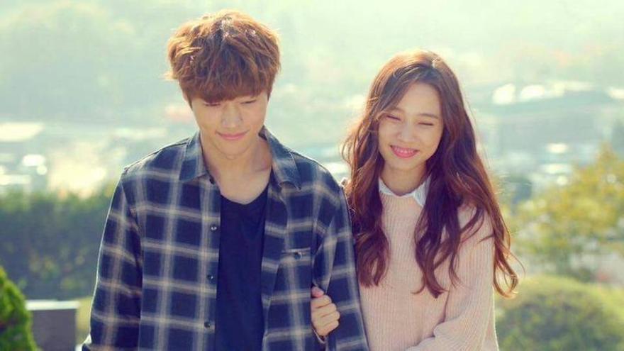 Escena del k-drama surcoreano 'My first first love'.