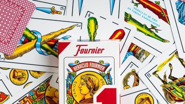 Un conjunto de cartas de la baraja de Heraclio Fournier
