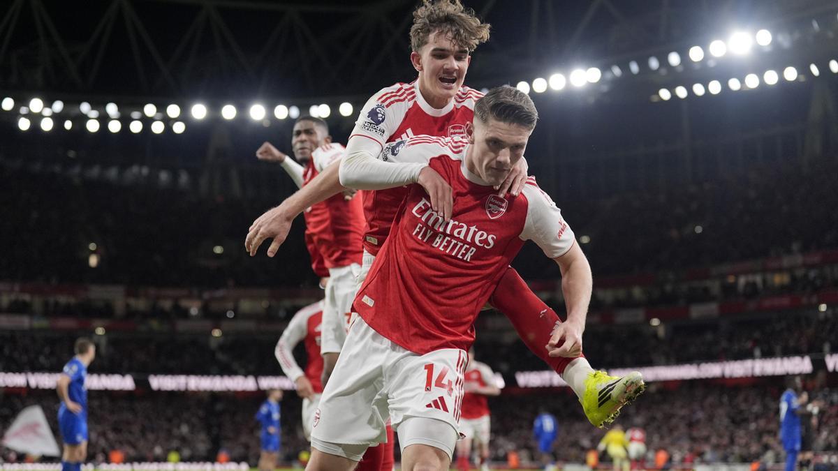 Viktor Gyökeres celebra su gol frente al Everton, en el último duelo del Arsenal.