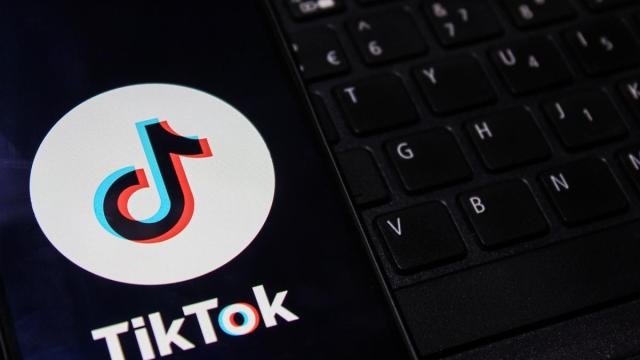 Imagen de archivo del logo de TikTok en un teléfono móvil. / EP Imagen de archivo del logo de TikTok en un teléfono móvil.