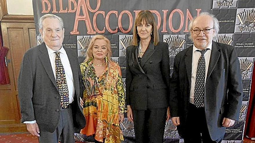 Iñaki García Ergüin, Amagoia Loroño, Idoia Mendia y Asier Loroño.