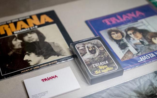 Varios discos del grupo musical 'Triana'.