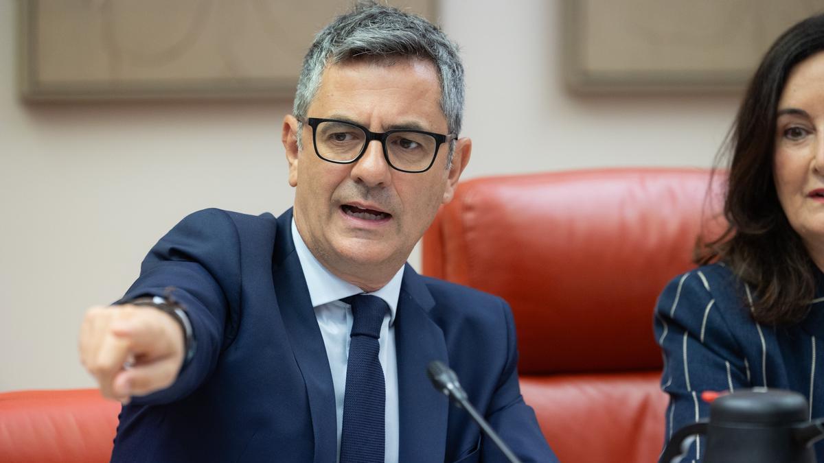 Félix Bolaños, ministro de Presidencia, Justicia y Relaciones con las Cortes, comparece en la Comisión Mixta.