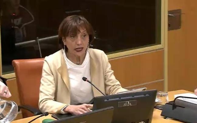 La rectora de la UPV/EHU, Eva Ferreira, en su comparecencia ante la Comisi&oacute;n de Educaci&oacute;n del Parlamento Vasco.
