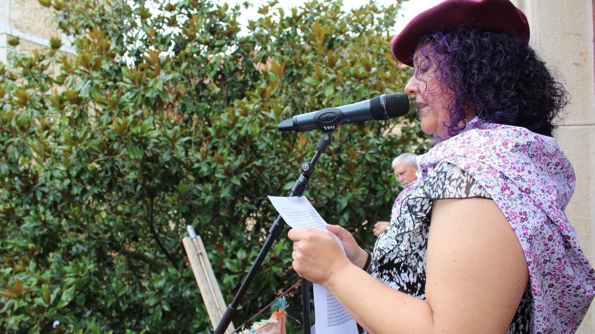 Beny Domínguez, presidenta durante 15 años del AMPA de la escuela, ha tenido el honor de dar lectura al pregón