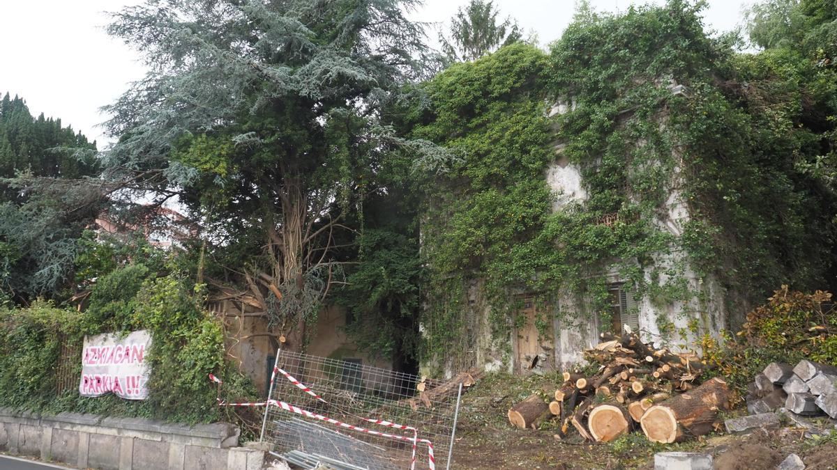El estado del edificio conocido como Villa María contempla su demolición esta semana.