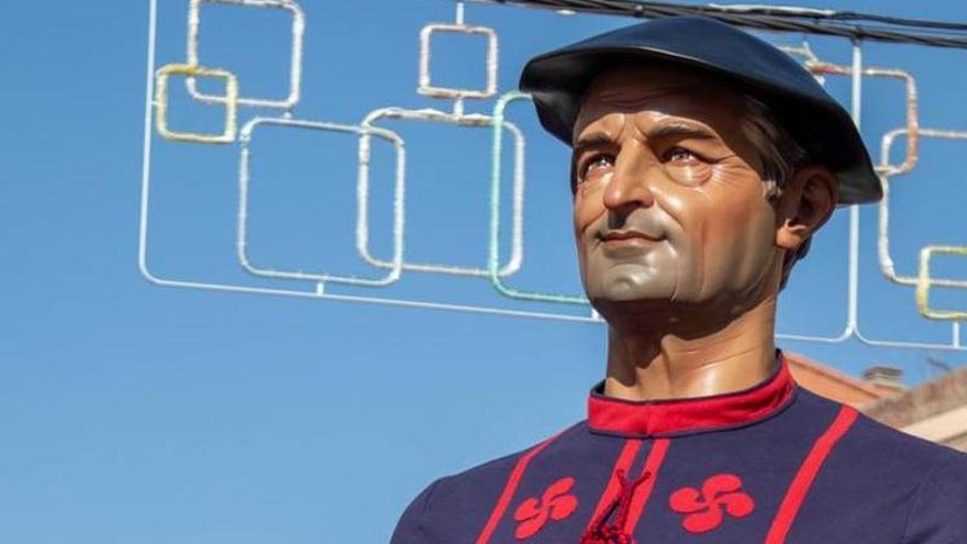 Un gigante visto a través de la cámara de Mikel De Las Heras.