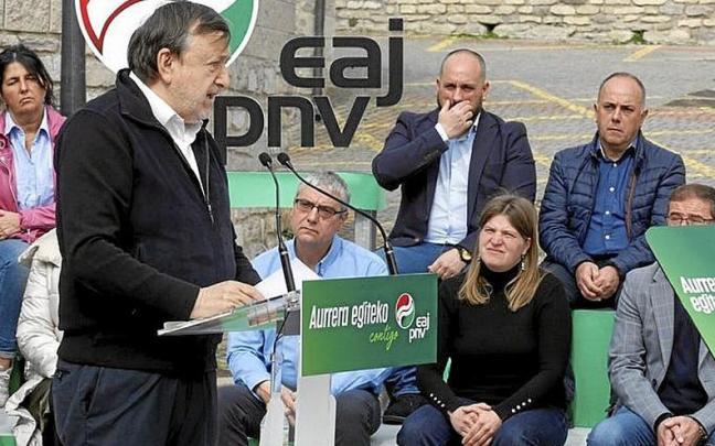 En imágenes: El PNV presenta en Nanclares a sus candidatos forales en Álava En imágenes: El PNV presenta en Nanclares a sus candidatos forales en Álava