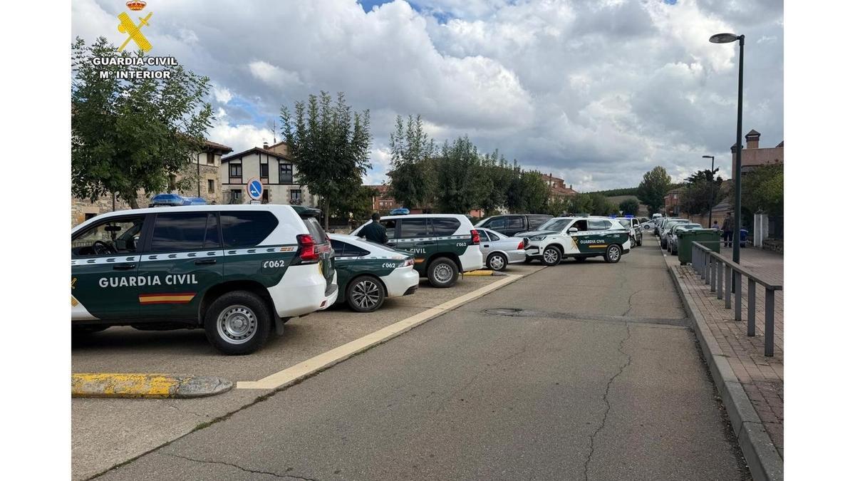 Imagen de parte del dispositivo de búsqueda del joven desaparecido en Aguilar de Campoo.