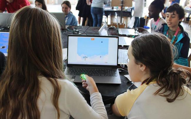 Helburua zientziarekin zerikusia duten gaiak sustatzea da