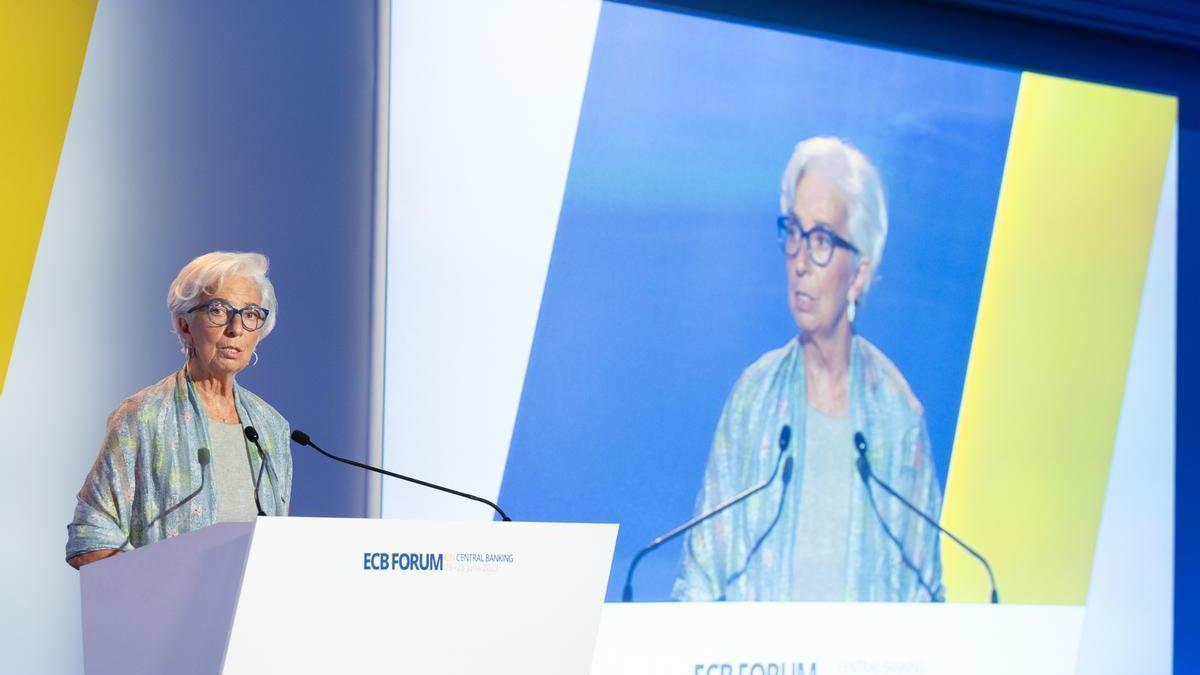 Christine Lagarde durante su intervención en el foro anual del BCE que se celebra en Sintra, Portugal.