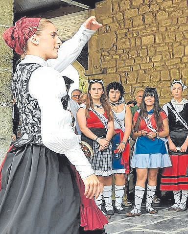 Aurresku de honor a la patrona.