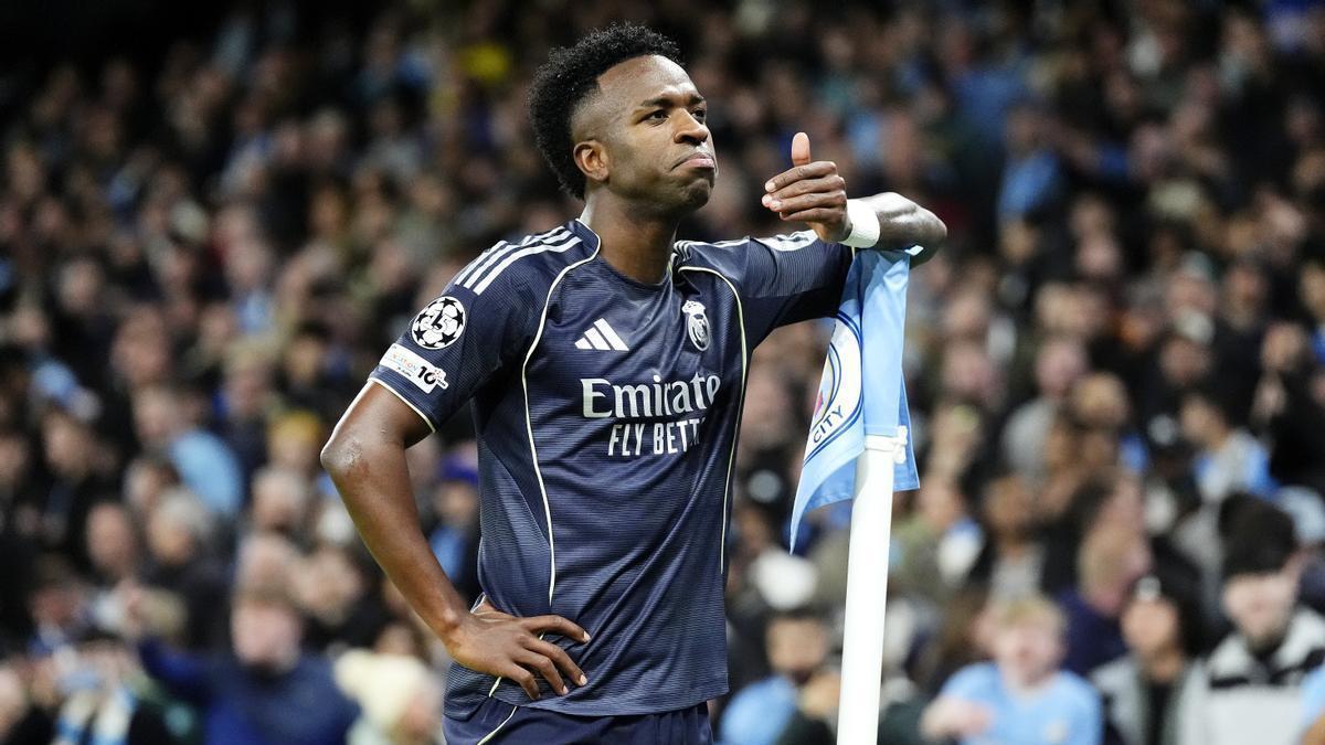 Vinicius celebra un gol frente al Manchester City.