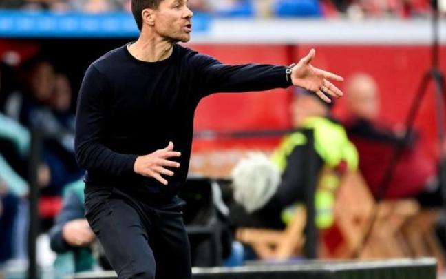 Xabi Alonso es el entrenador del Bayer Leverkusen