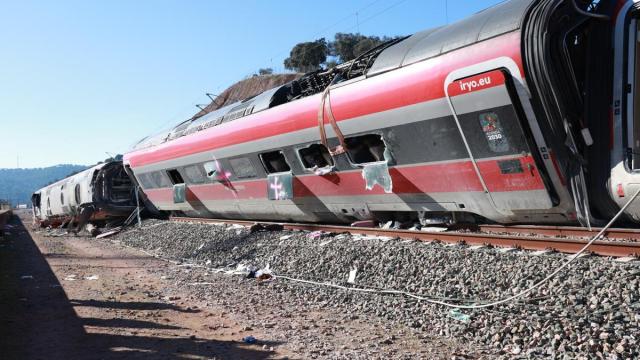 Uno de los vagones del tren Iryo que descarriló