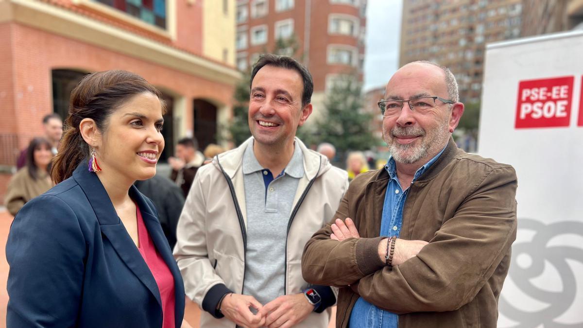 Torres en acto de homenaje con motivo del Día de la República organizado por la Agrupación Socialista de Barakaldo