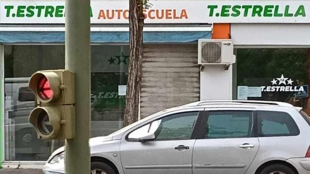 La 'Autoescuela T.estrella', vista en Sevilla