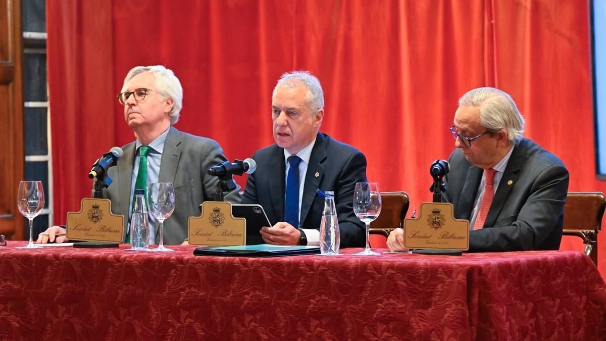 Iñigo Urkullu, durante su charla en la Sociedad Bilbaina.