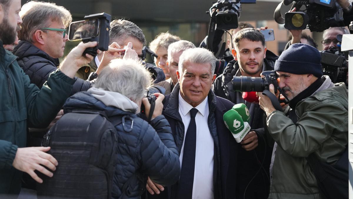 Joan Laporta, presidente del Barcelona, a la salida del juzgado.