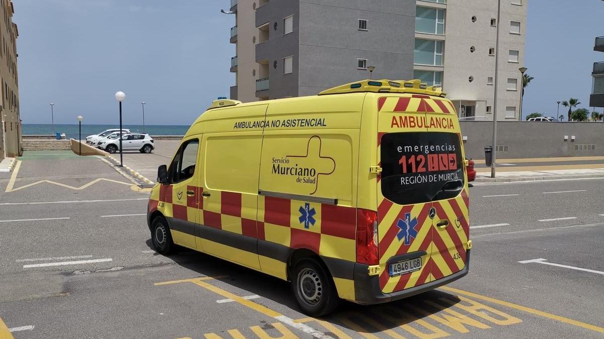 Imagen de archivo de una ambulancia murciana