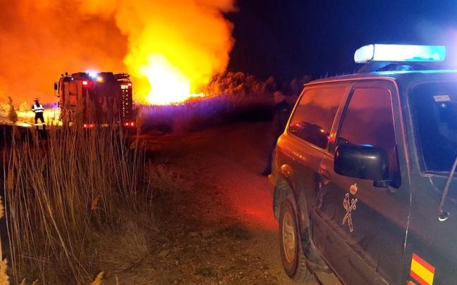 Incendio en la Balsa de Pulguer de Cascante Incendio en la Balsa de Pulguer de Cascante