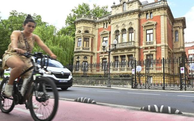 El Palacio Olabarri está emplazado en un punto estratégico de la villa. El Palacio Olabarri está emplazado en un punto estratégico de la villa.