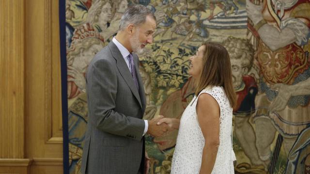 Armengol se reúne con el rey para informarle de la constitución de las Cortes.