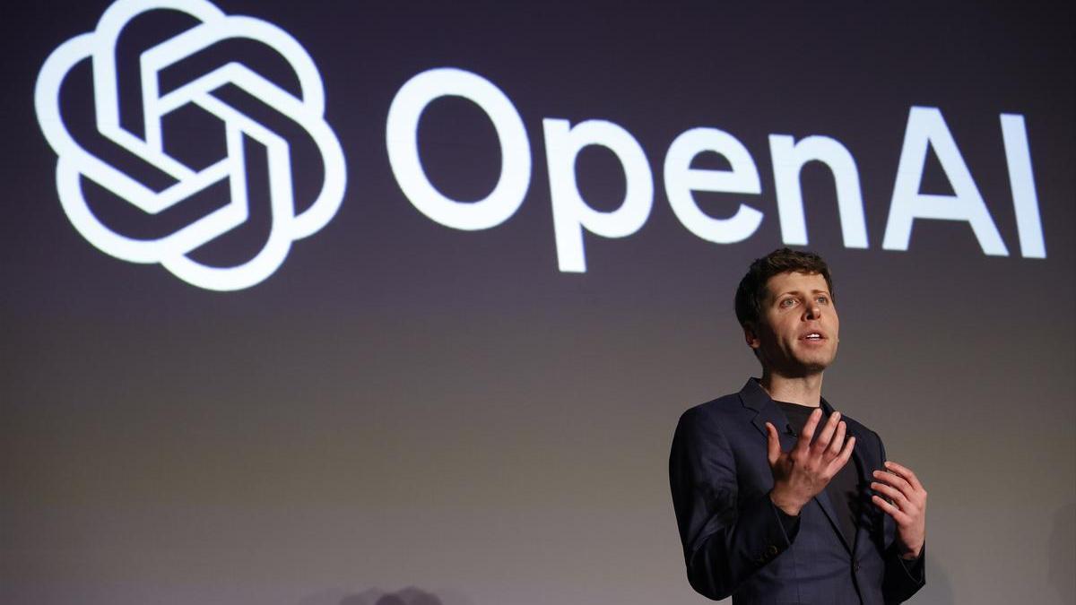 El director ejecutivo de OpenAI, Sam Altman, durante una conferencia.