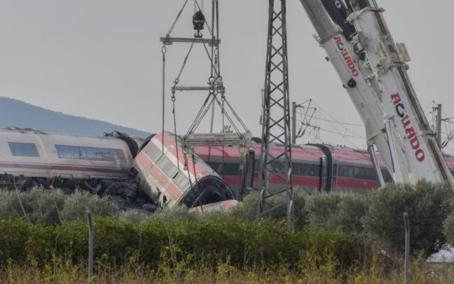 Continúan las labores de rescate tras el accidente de Urda