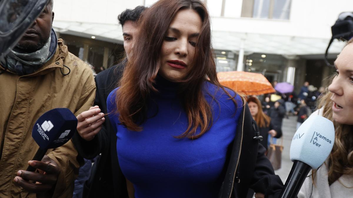 La actriz Elisa Mouliaá a la salida de los Juzgados de Plaza de Castilla.