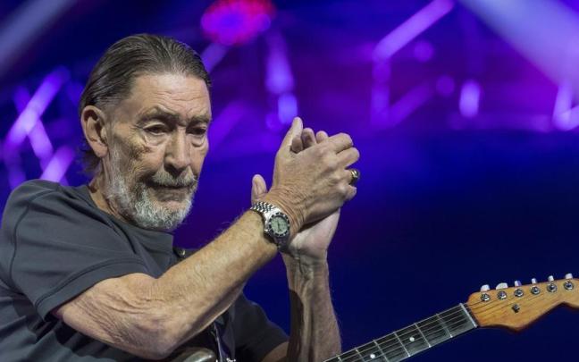 Chris Rea durante una actuación en Suiza en 2017.