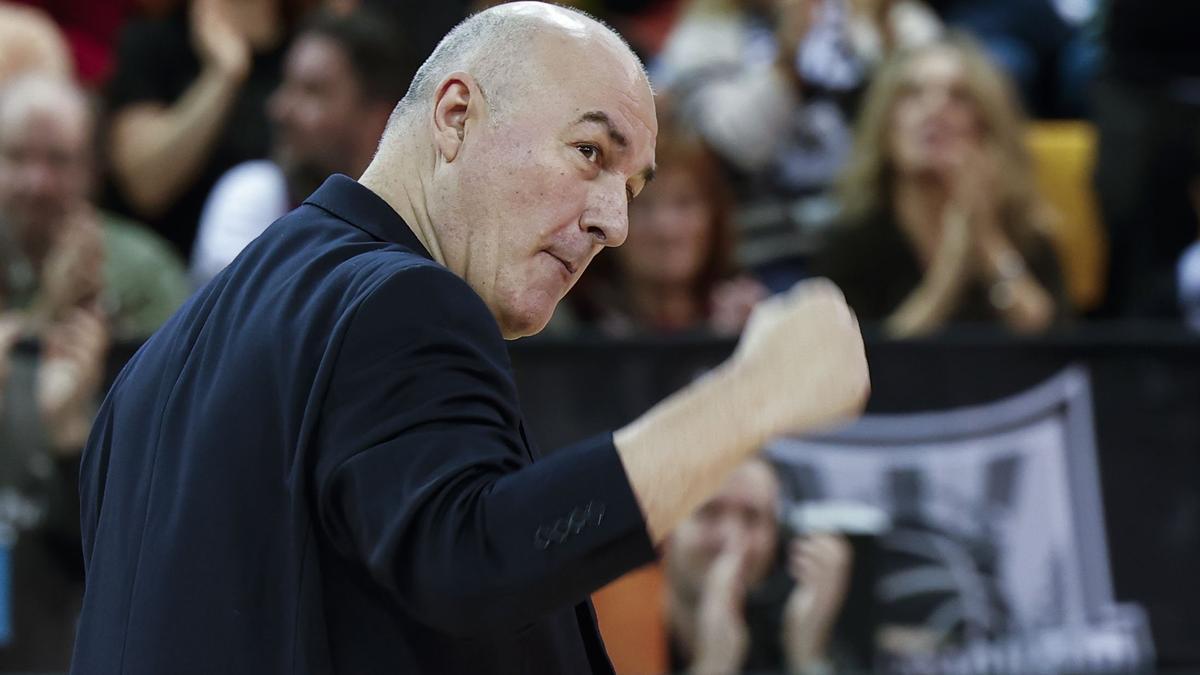 Jaume Ponsarnau ha salido victorioso del envite en cancha turca. / MIGUEL TONA