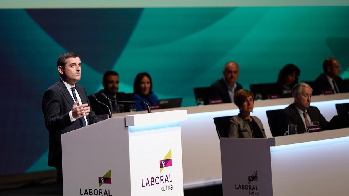 Asamblea de Laboral Kutxa en San Sebastián