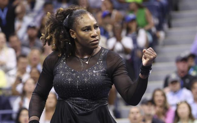 Serena Williams celebra un punto durante su último partido profesional, en el Open de Estados Unidos de 2022.