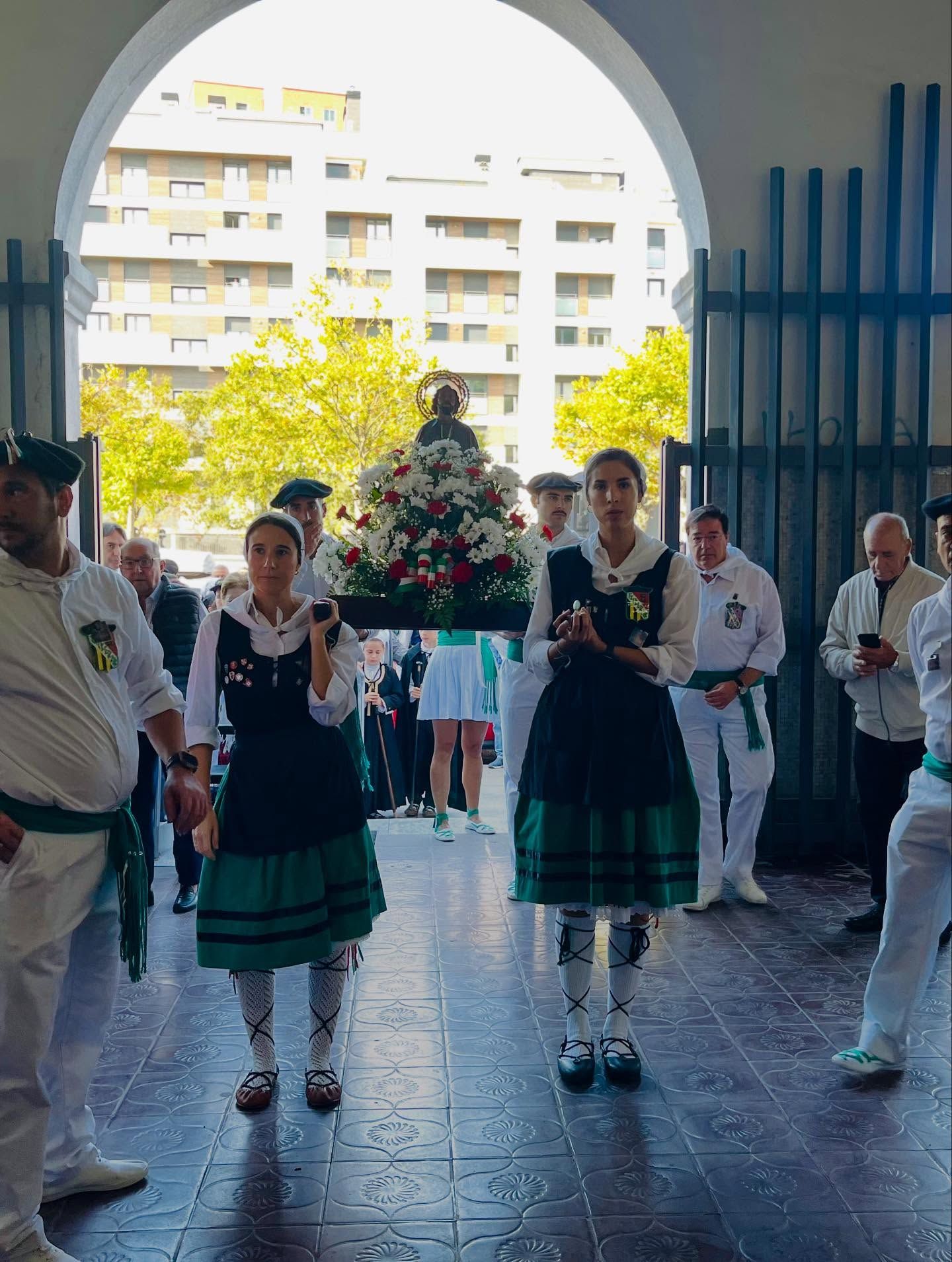 Llegada de la imagen del santo a la iglesia de San Pedro