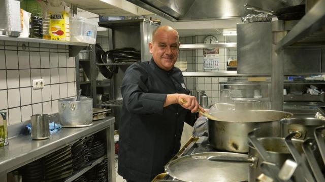 Nicolás, chef y propietario del restaurante Túbal de Tafalla.