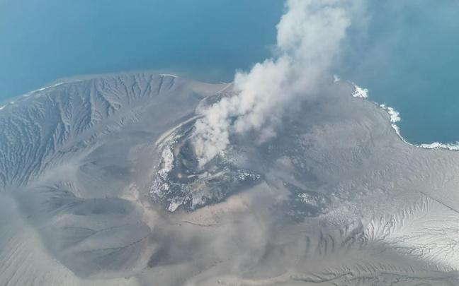 Eurpción del volcán Anak Krakatoa.