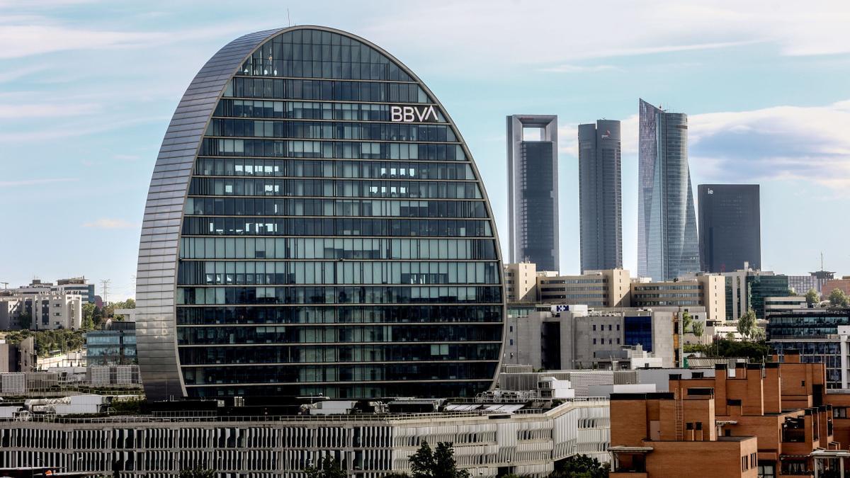 Fachada del edificio ‘La Vela’, en la ciudad del BBVA.