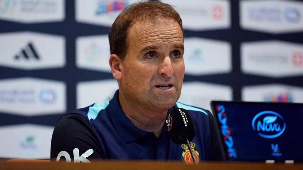 Jagoba Arrasate, actual entrenador del RCD Mallorca y conocido seguidor de la Real Sociedad, ha lanzado un mensaje que ha resonado entre los seguidores del fútbol