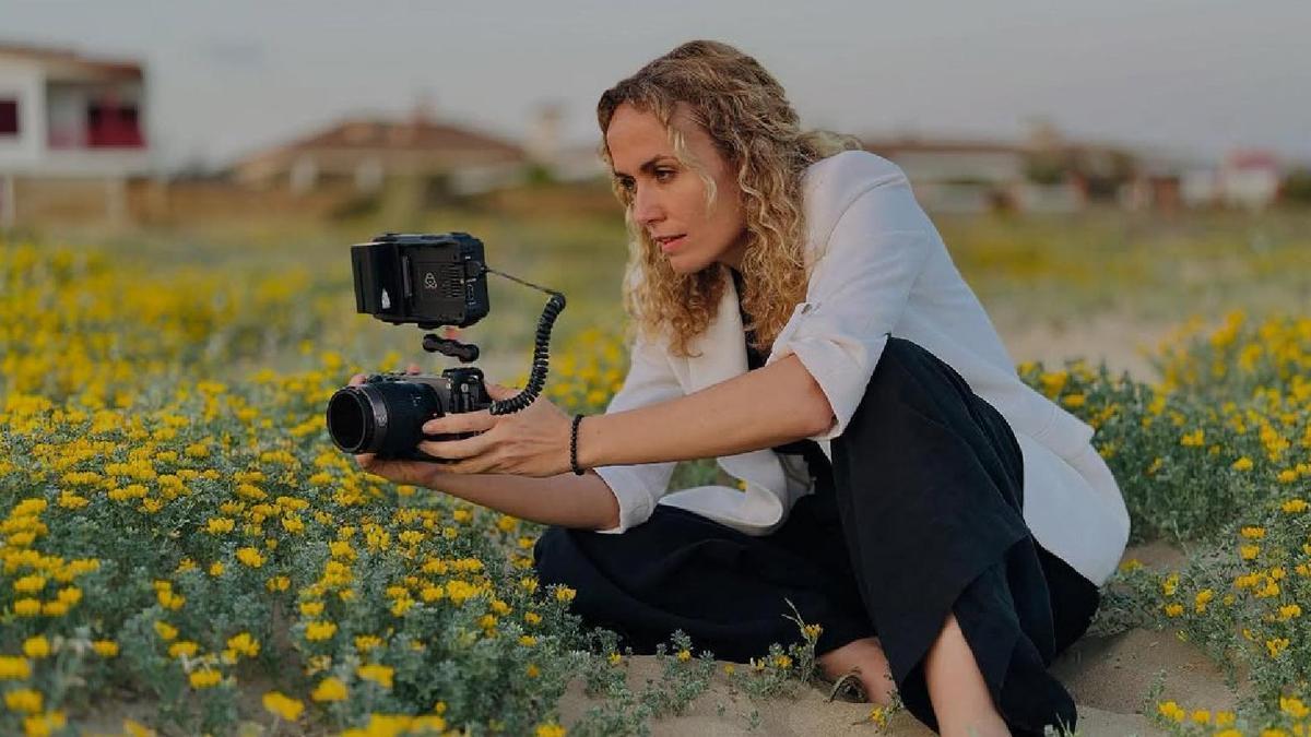 María Bestar, actriz, cantante y productora, es la artífice del documental 'No está loca'