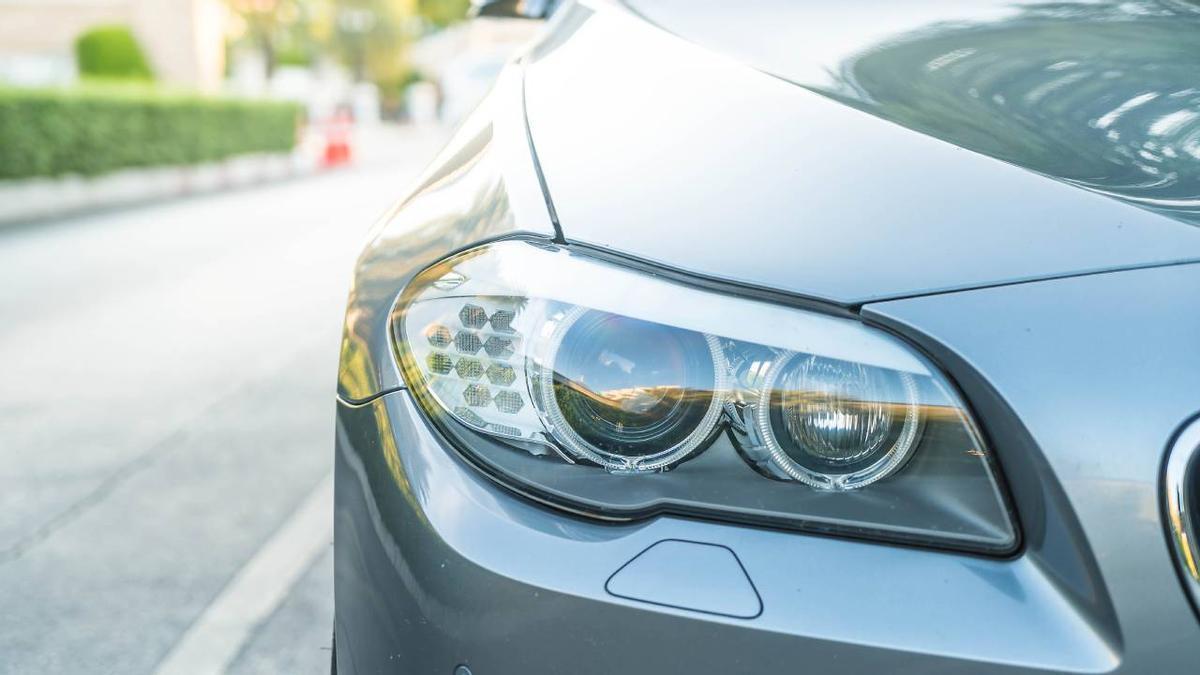 Kit más completo y vendido de Amazon para pulir los faros del coche